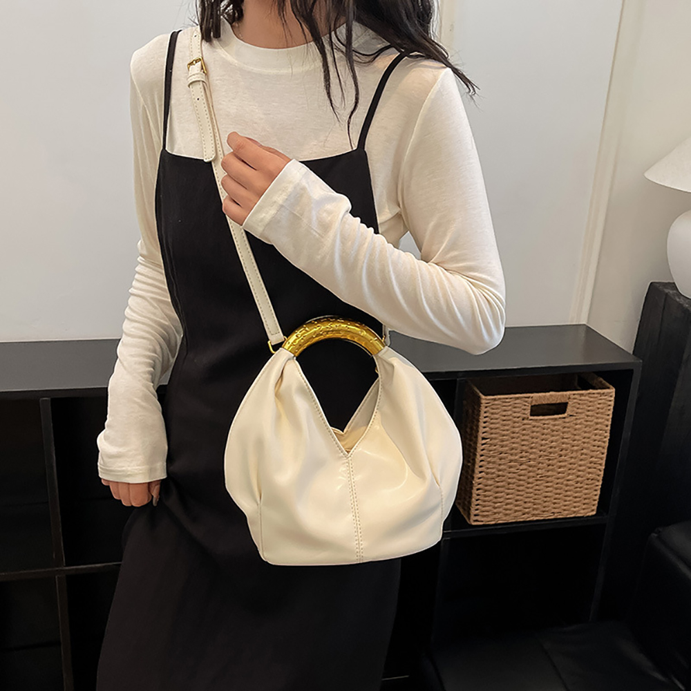 Luxury Bags 2026 Trends - Kadın Küçük Deri Altın Saplı Çanta