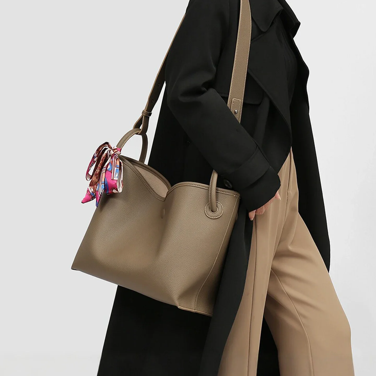 Luxury Bags Casual - Hafif Lüks, Üst Düzey Kadın Çantası,