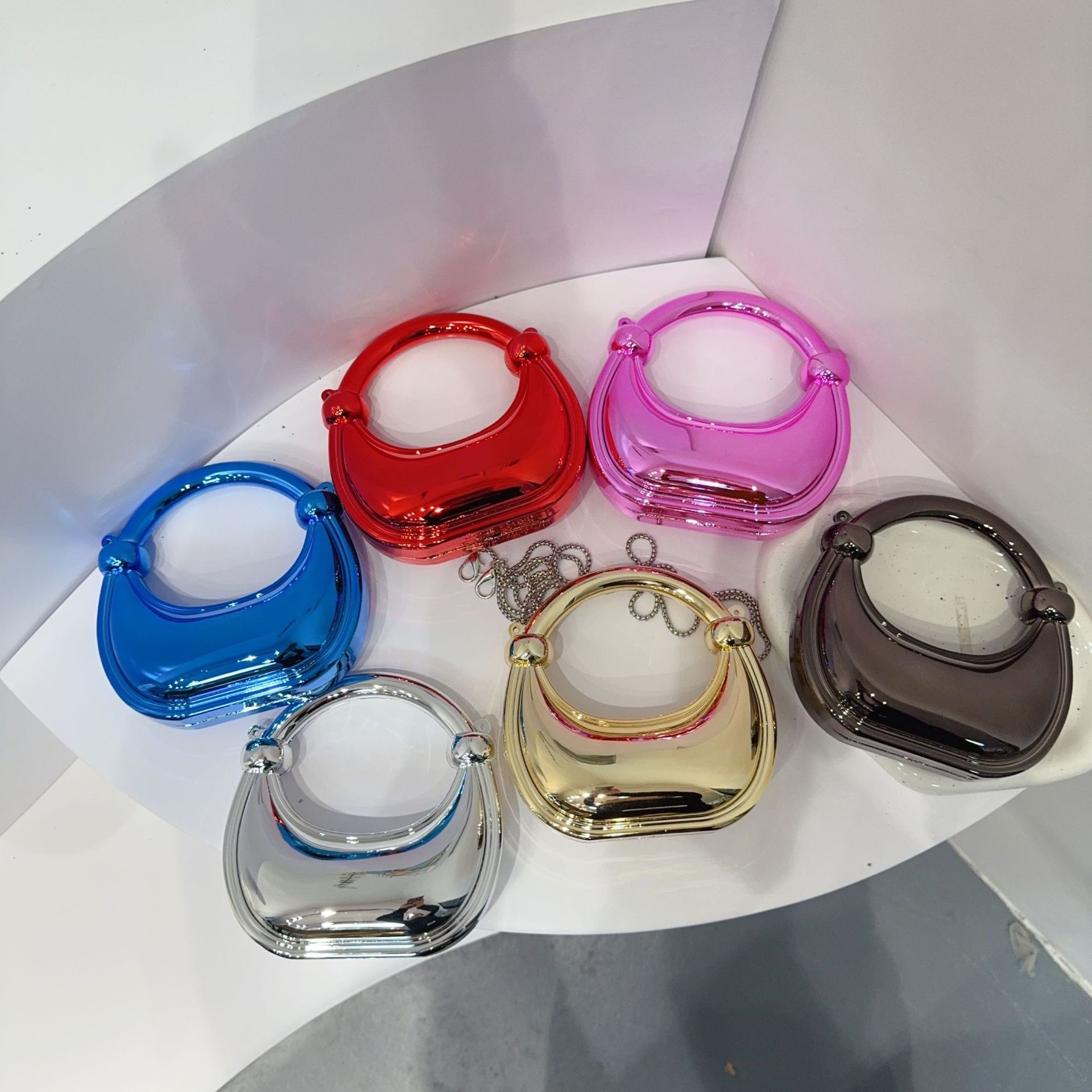 Mini Altın Gece Çantası Çantal - Luxury Bags On Sale incelemesi ve fiyatı